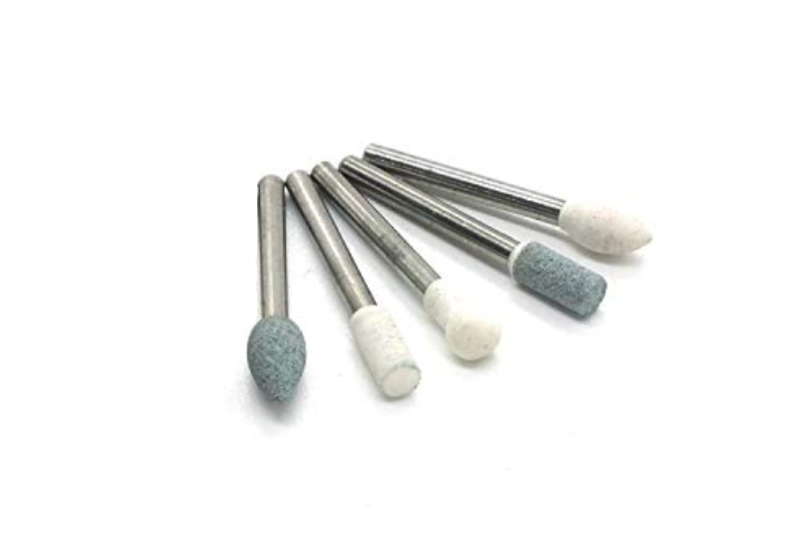 The Benefits and Risks of Using Clinic White Stones and Green Stones in Dental Procedures